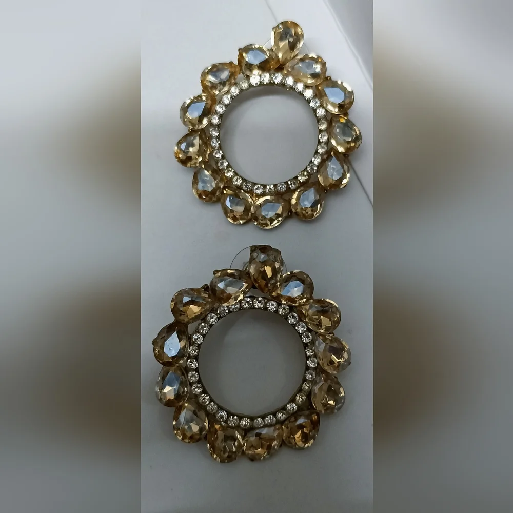 Earrings - Picture 7 of 7